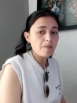 KittenMiss  online show from 13, 11, 2025