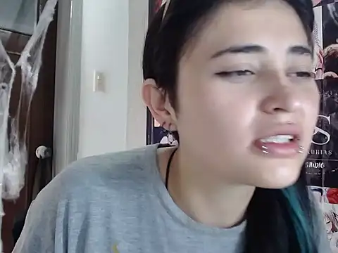 KittenMiss  online show from 26, 10, 2025