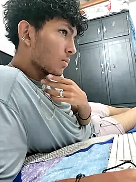 LyliaWood online show from 26, 10, 2025