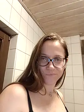 Snapshot of Cassy-Bloom chatting on 10, 2, 2026 Cassy-Bloom online show from 10, 2, 2026