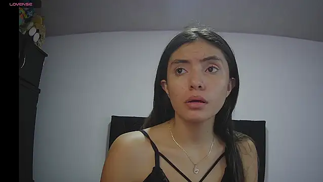 ScarlettFigueroa online show from 18, 12, 2025