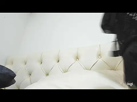 Mel rooss online show from 18, 3, 2026