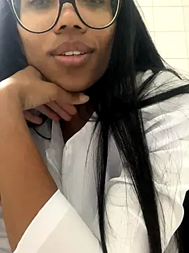 raphaelasoares online show from 17, 11, 2025