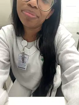 raphaelasoares online show from 11, 11, 2025