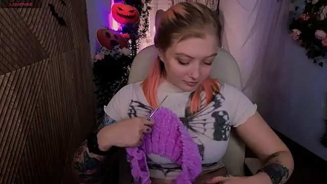 Kiki shay online show from 30, 10, 2025