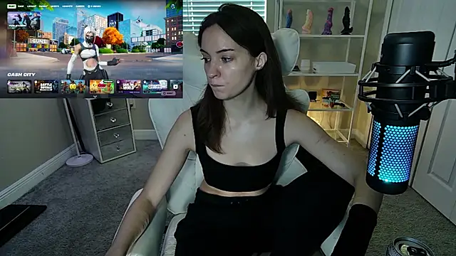 AngieFae  online show from 28, 4, 2026