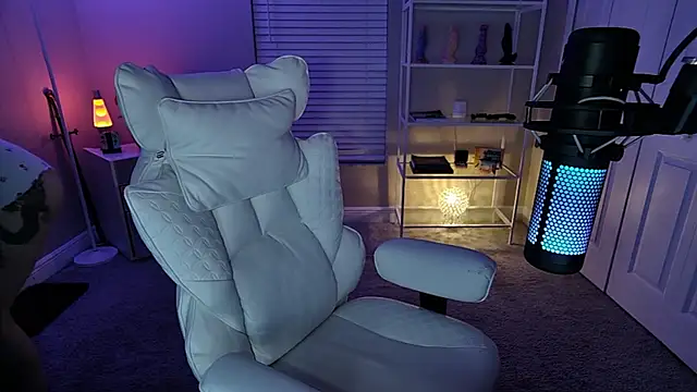AngieFae  online show from 7, 5, 2026