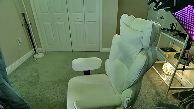 AngieFae  online show from 14, 3, 2026