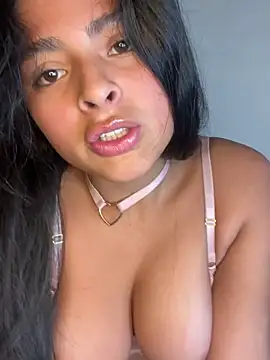 morenaQueen  online show from 1, 12, 2025