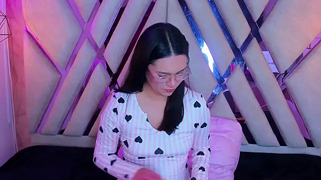 Isa doux online show from 26, 4, 2026