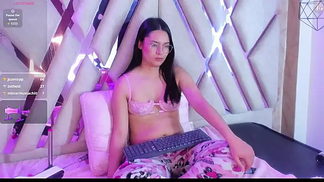 Isa doux online show from 23, 5, 2026