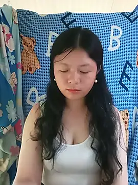 Snapshot of lisa-bae00 chatting on 7, 6, 2026 lisa-bae00 online show from 7, 6, 2026