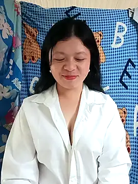 lisa-bae00 online show from 11, 5, 2026