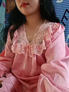 Snapshot of lisa-bae00 chatting on 6, 6, 2026 lisa-bae00 online show from 6, 6, 2026