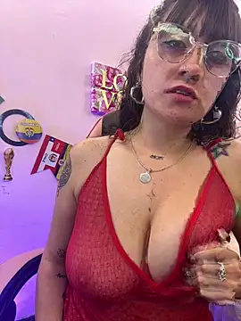 Snapshot of Pinkvixen69 chatting on 19, 6, 2026 Pinkvixen69 online show from 19, 6, 2026