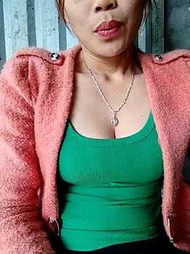 Bear bear0 online show from 1, 11, 2025