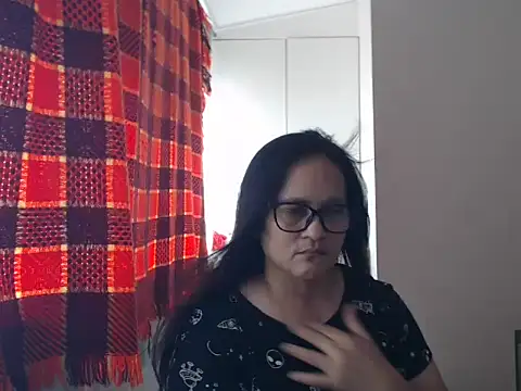 Kinkybela2025 online show from 17, 4, 2026