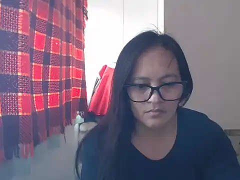 Kinkybela2025 online show from 19, 4, 2026