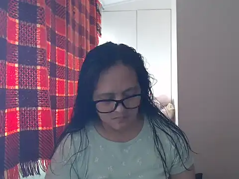 Kinkybela2025 online show from 15, 4, 2026