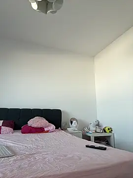 EllaSpark online show from 13, 3, 2026