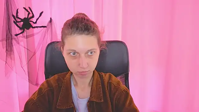 CuteEllii online show from 1, 11, 2025