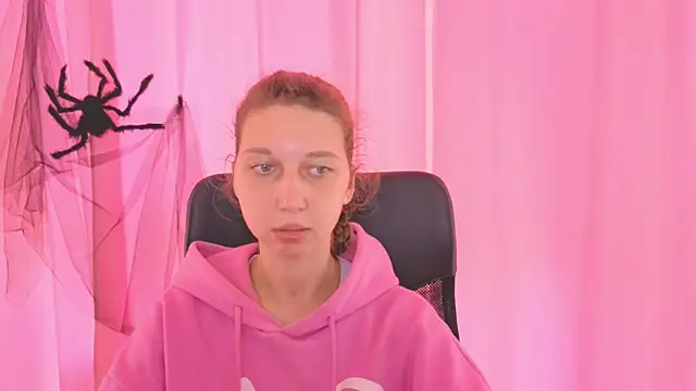 CuteEllii online show from 31, 10, 2025