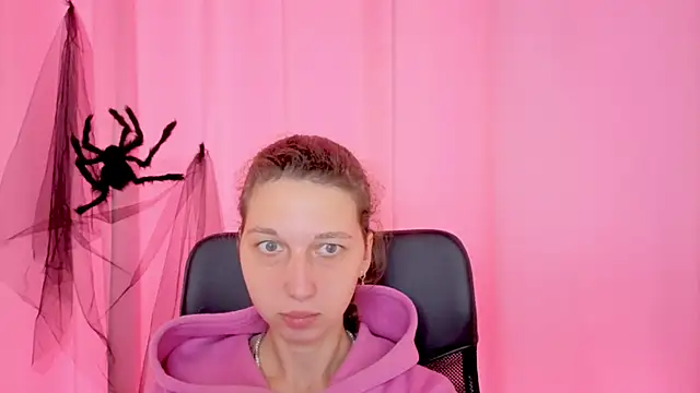 CuteEllii online show from 13, 11, 2025