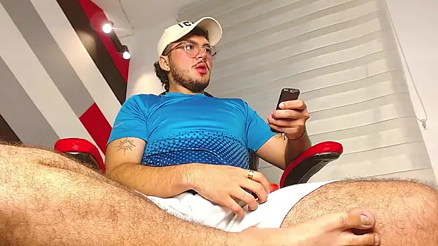 Snapshot of Zac_Golden chatting on 18, 4, 2026 Zac Golden online show from 18, 4, 2026