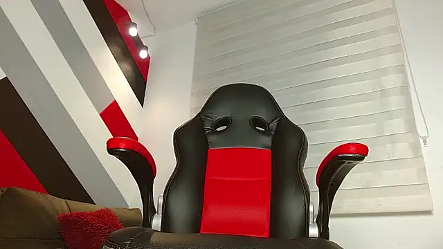 Snapshot of Zac_Golden chatting on 14, 2, 2026 Zac Golden online show from 14, 2, 2026