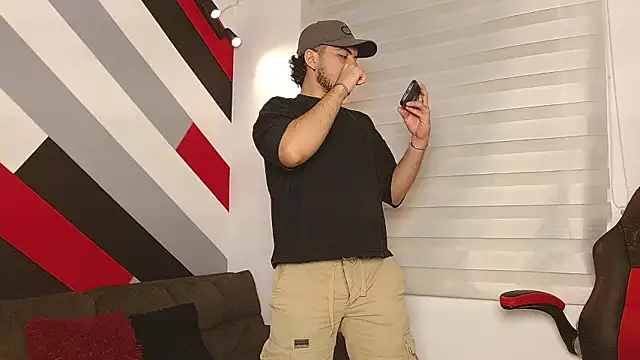 Snapshot of Zac_Golden chatting on 27, 2, 2026 Zac Golden online show from 27, 2, 2026