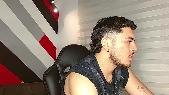 Snapshot of Zac_Golden chatting on 19, 2, 2026 Zac Golden online show from 19, 2, 2026