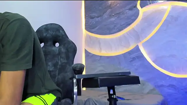 Sex Boy 33  online show from 18, 11, 2025