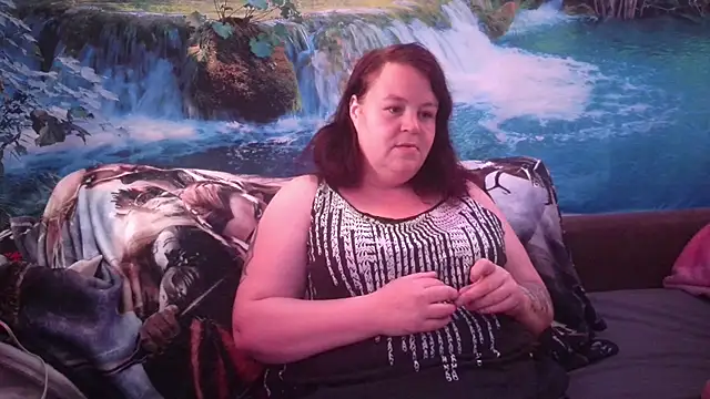 Snapshot of Doreen03 chatting on 23, 10, 2025 Doreen03 online show from 23, 10, 2025