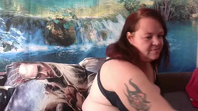 Snapshot of Doreen03 chatting on 22, 10, 2025 Doreen03 online show from 22, 10, 2025