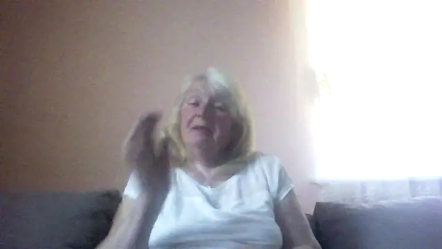AmyLove353 online show from 20, 5, 2026