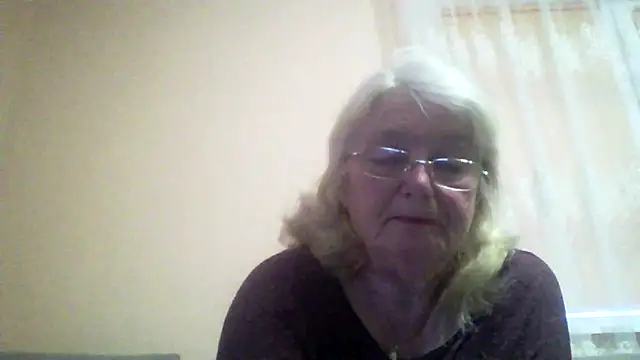 AmyLove353 online show from 14, 5, 2026