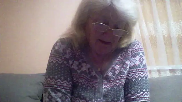 AmyLove353 online show from 17, 5, 2026