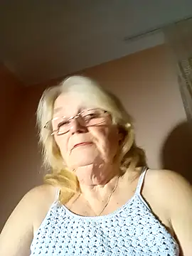 AmyLove353 online show from 25, 10, 2025