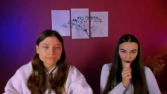 kira light   online show from 27, 10, 2025