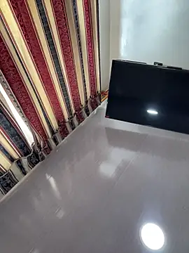 Snapshot of Violeet-Smith chatting on 16, 2, 2026 Violeet-Smith online show from 16, 2, 2026