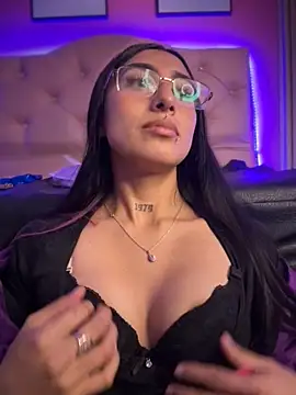 Violeet-Smith online show from 21, 10, 2025