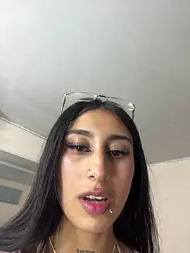 Violeet-Smith online show from 15, 11, 2025