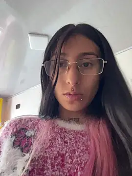 Violeet-Smith online show from 30, 11, 2025