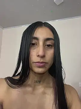 Violeet-Smith online show from 31, 10, 2025