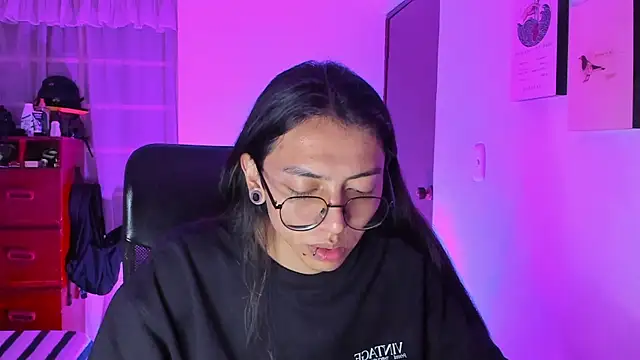 Snapshot of _Astrea_ chatting on 2, 3, 2026 Astrea online show from 2, 3, 2026