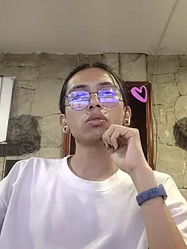 Snapshot of _Astrea_ chatting on 8, 2, 2026 Astrea online show from 8, 2, 2026