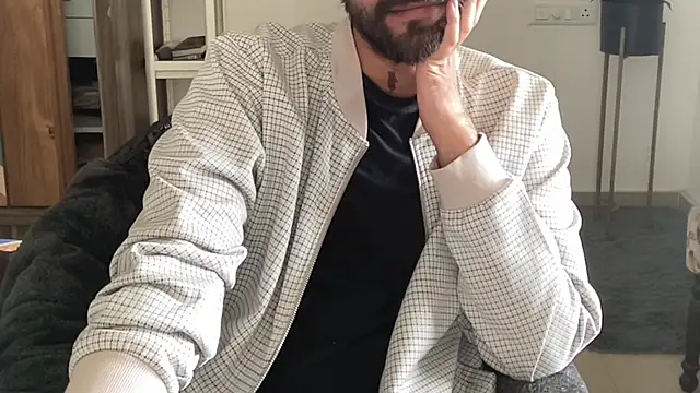 MakeMeAwareAah online show from 2, 12, 2025