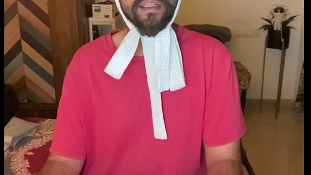 MakeMeAwareAah online show from 7, 1, 2026