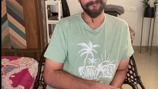 MakeMeAwareAah online show from 8, 1, 2026