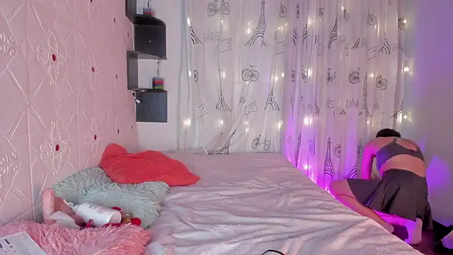 Juliexxxtasy online show from 17, 11, 2025